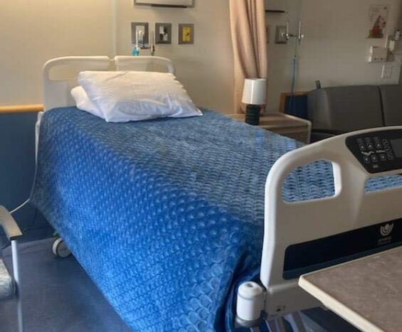 HOSPICE ROOM1